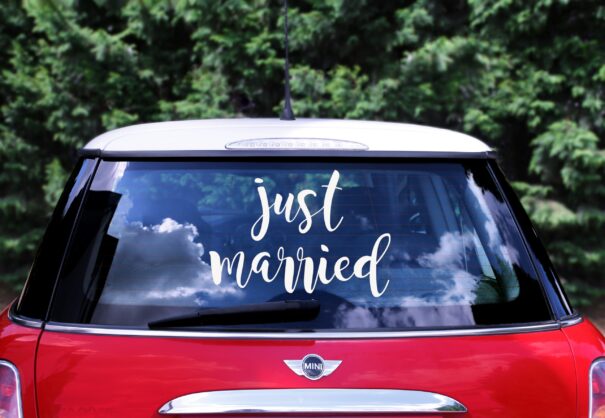 Klistermærke - Just Married - Hvid